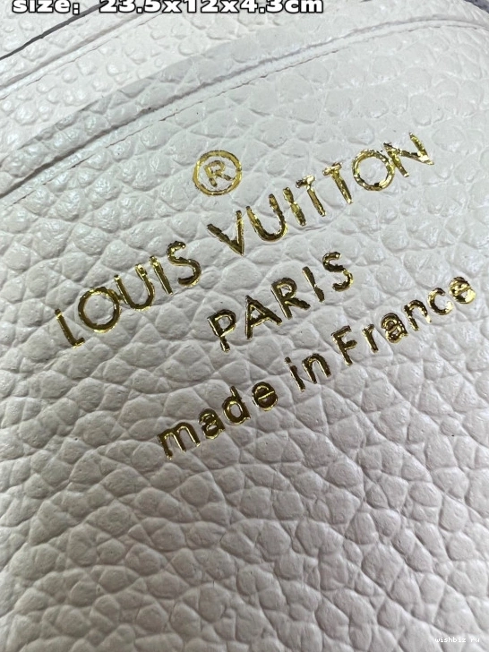 WIS on Wallet Ivy LOUIS Chain VUITTON 1119
